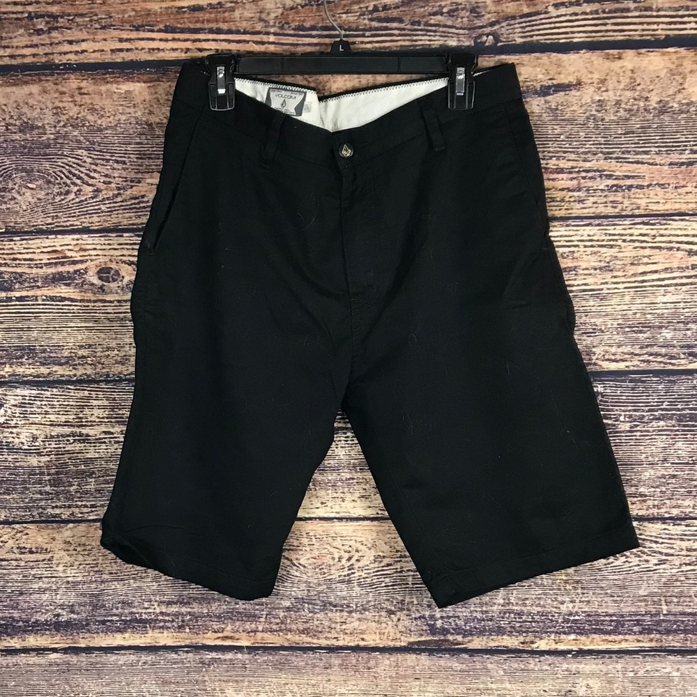 Men's Black Volcom Shorts size 32